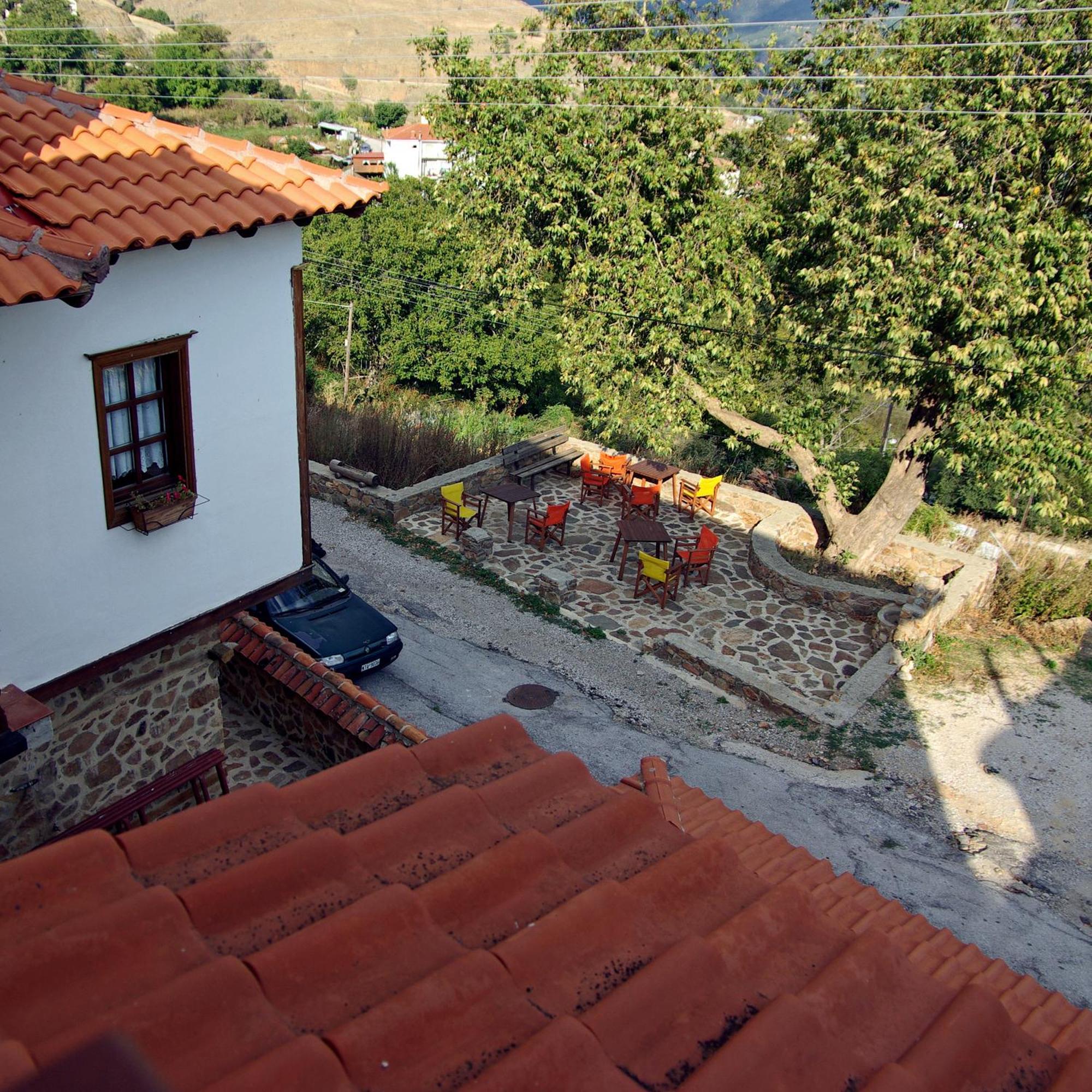 Nimbus Guesthouse Sidhirokhorion ภายนอก รูปภาพ